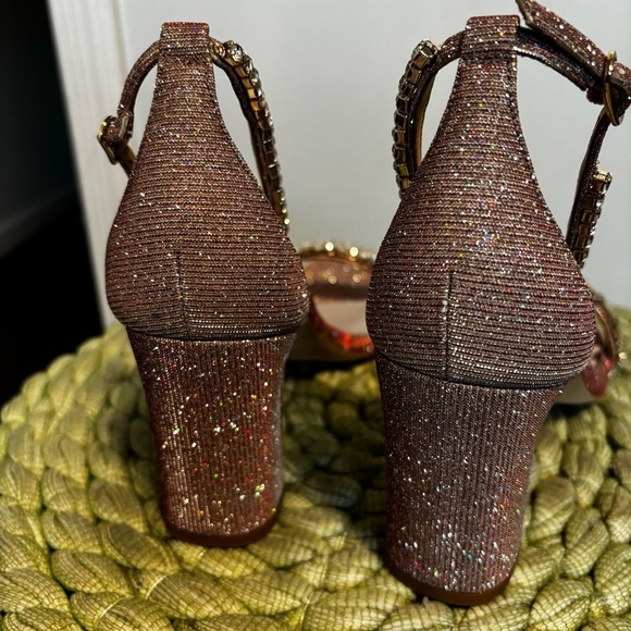 Badgley Mischka Harriet Open Square Toe Rhinestone Rose Gold Block Heel NWOB - Picture 7 of 12